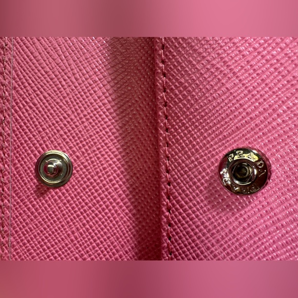 Authantic Prada Pink Trifold Hand Wallet - Picture 6 of 16